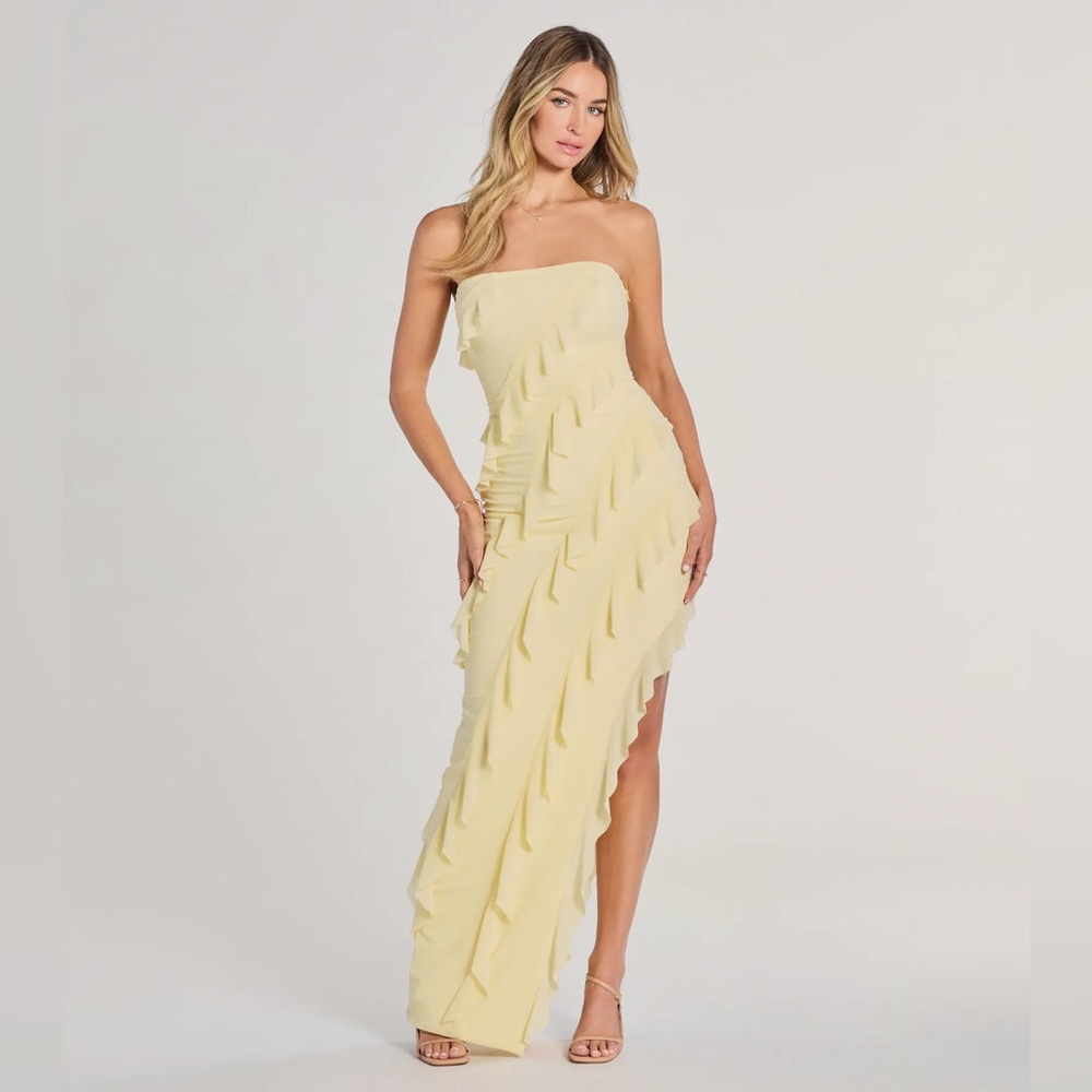 Elegant Strapless Cream Dress